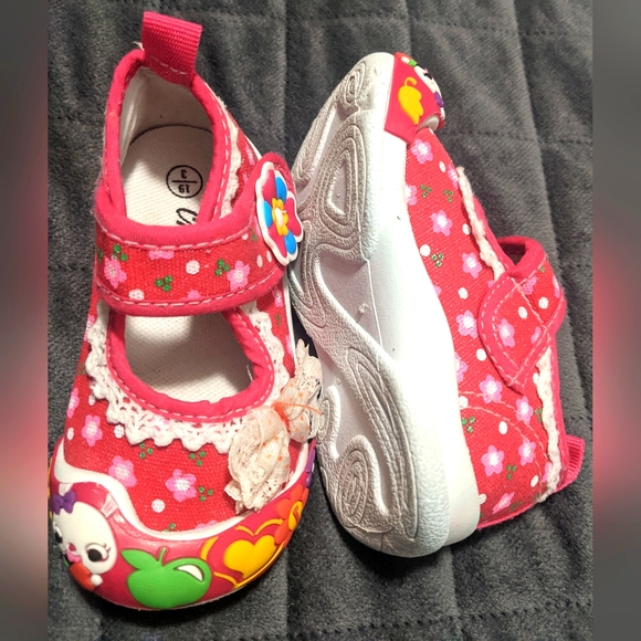 Chulis from Zulily Mary Jane Sneakers - Picture 5 of 7